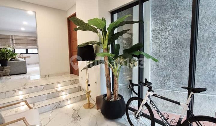 Luxury house in a comfortable neighborhood with a swimming pool, ready to occupy in Bintaro 0479.