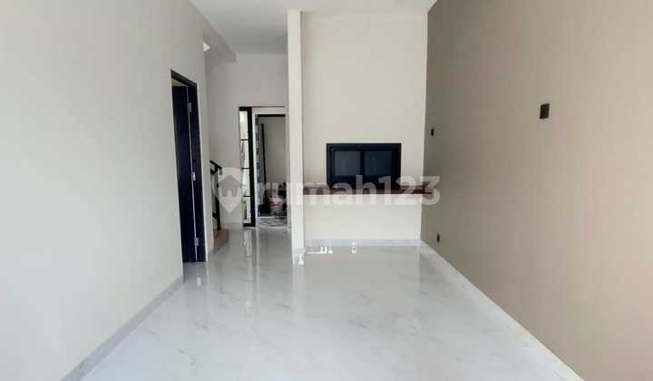 Rumah Hommy sangat MURAH posisi HOOK lingkungan nyaman di Graha Bintaro 0073 2