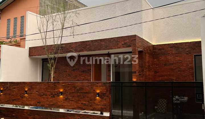 DIJUAL RUMAH SIAP HUNI DI VILLA BINTARO INDAH SEKTOR 9 BINTARO Y