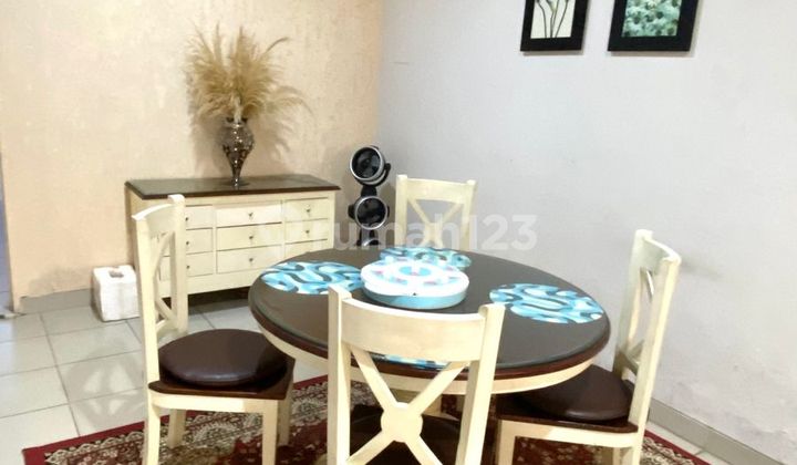 Rumah Cantik dan Nyaman Full Furnished Siap Huni di Bintaro Sp0352 T 2