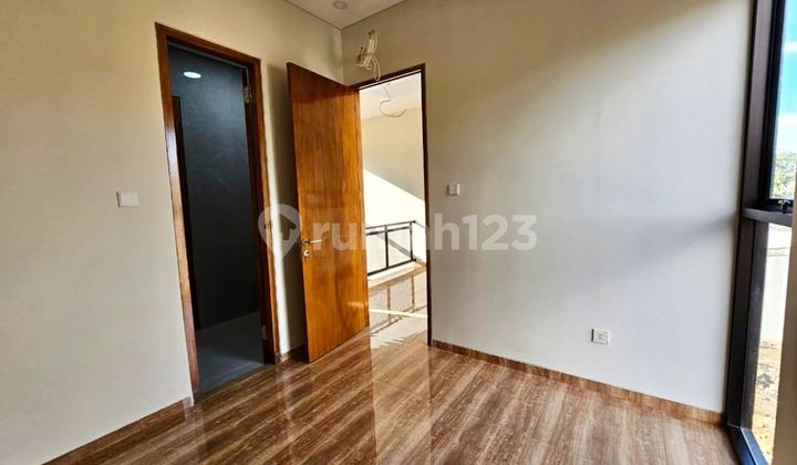 Rumah 2 Lantai Scndavian di Kedaung Ciputat  7