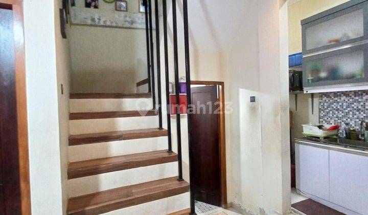 Rumah 2 Lantai Furnished di Jalan Bulak Wangi 3 , Tangerang 7
