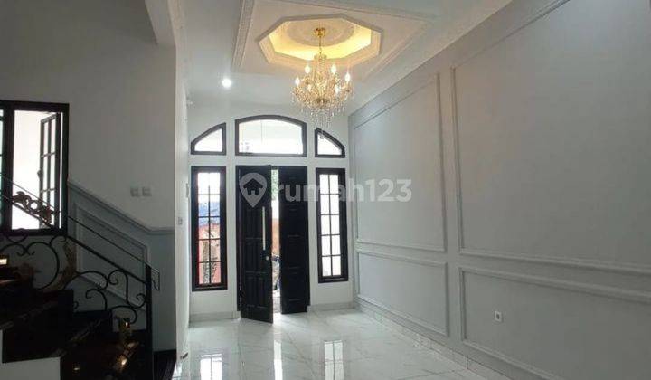 Rumah Clasic Moderen 2 Lantai di Tanah Baru Beji Depok  2