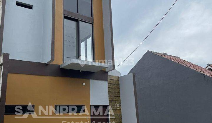 Rumah 2 Lantai di Jalan Al Hawi Cibinong Bogor  1