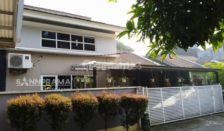 Rumah Hook Pojok 2 Lantai di Jalan Permata Cimanggis Depok 1