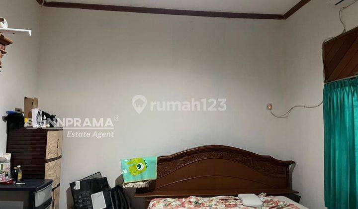 Rumah Mewah 2 Lantai di Pesona Khayangan Depok Jual Cepat  2