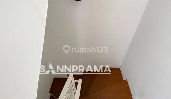 Town House 2 Lantai Komplek Deplu Cipadu Larangan Kota Tangerang  2