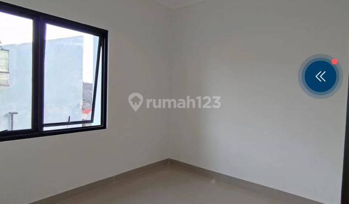 Rumah 2 Lantai Sisa 1 Unit Siap Huni di Jln Sumatera Pamulang  2