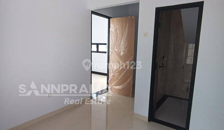 Rumah Murah 2 Lantai di Pojok Tanah Baru Beji Depok 2