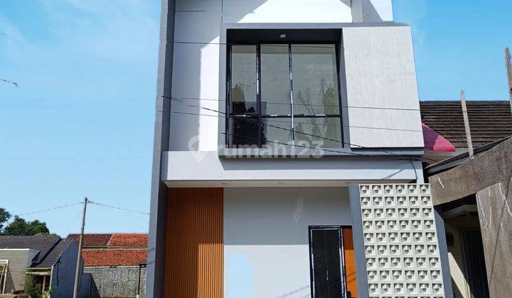 Rumah 2 Lantai Pinggir Jalan Raya Muchtar Sawangan Depok 1