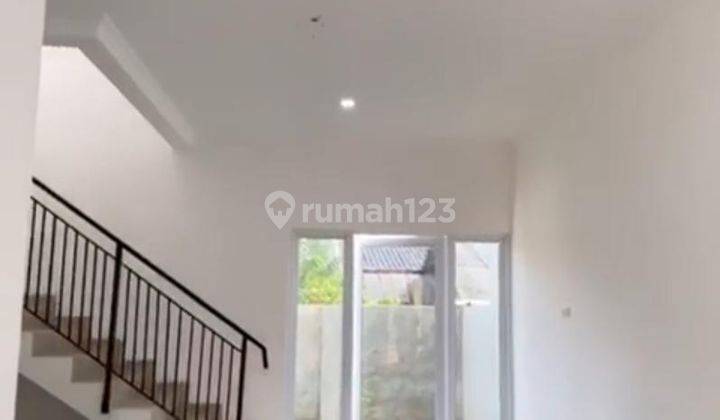 Rumah Minimalis 2 Lantai di Tanah Baru Beji Depok  2