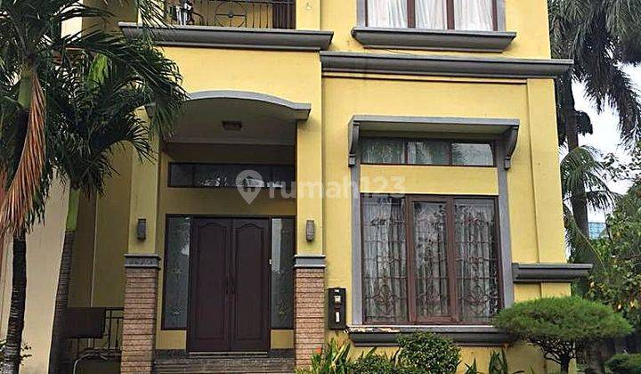 Rumah Hook Luas di Villa Jatibening Bekasi 1