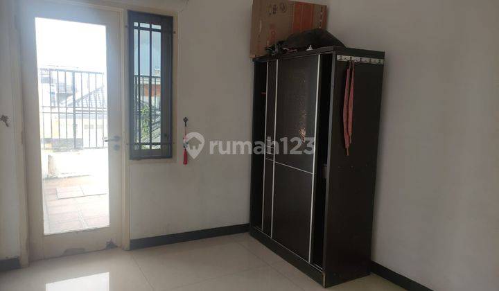 Rumah 4 Lantai Renov Full Bangunan di Golf Lake  2