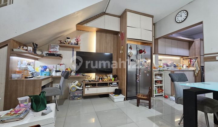 Rumah Golf Lake Residence Clustersan Lorenzo Furnish Lebar 4