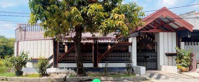 Rumah Bagus Unfurnished SHM di Dukuh Kupang , Surabaya 1