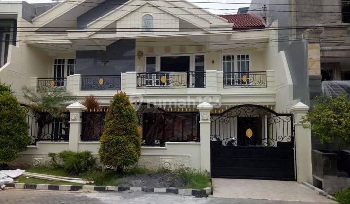 Rumah 2 Lantai Bagus Unfurnished SHM di Sutorejo Timur, Surabaya 1