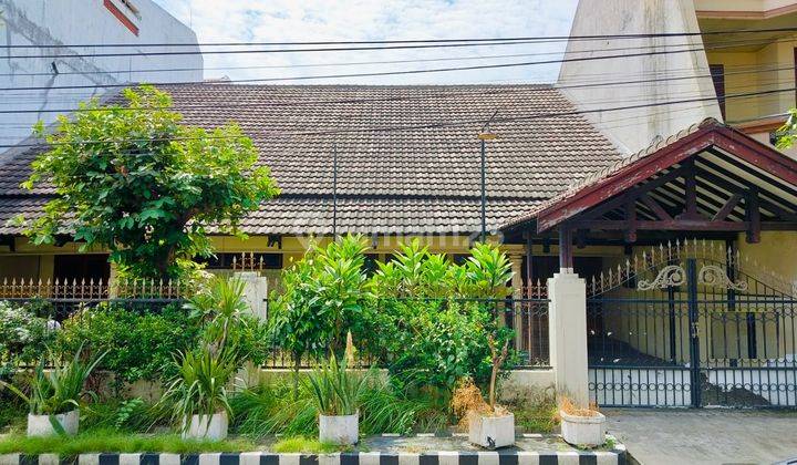 Rumah Bagus Unfurnished SHM di Jemursari, Surabaya 1