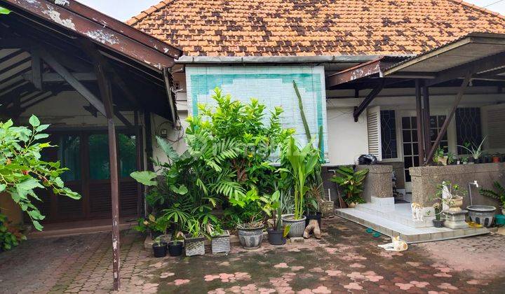 Rumah Bagus Unfurnished di Jalan Wuni, Surabaya 2