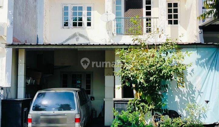 Rumah 2 Lantai Bagus Unfurnished HGB di Villa Valencia, Surabaya 1