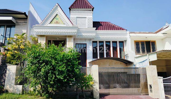 Rumah 2 Lantai Bagus Furnished SHM di Villa Bukit Indah , Surabaya 1