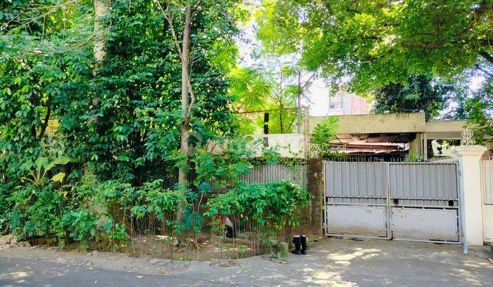 Rumah Bagus Unfurnished di Jalan Melati, Surabaya , Surabaya 1