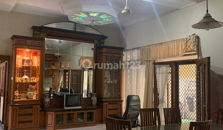 Rumah Bagus Furnished SHM di Darmo Baru Barat , Surabaya 1