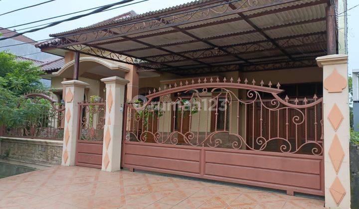 Rumah Classic Bagus SHM di Gayungsari Surabaya Selatan, Surabaya 1