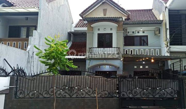 Rumah Dijual Galaxy Bumi Permai Surabaya Semi Furnish Siap Huni 1