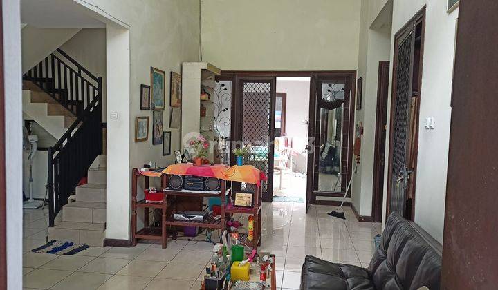 Rumah 2 Lantai Bagus Unfurnished HGB di Taman Puspa Raya , Surabaya 2