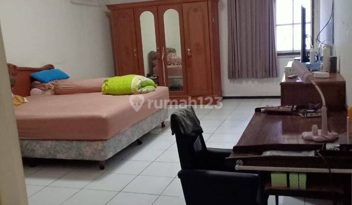 Rumah Bagus Semi Furnished SHM di Satelit Indah, Surabaya , Surabaya 2