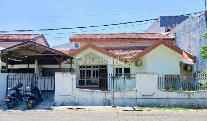 Rumah Bagus Semi Furnished SHM di Satelit Indah, Surabaya , Surabaya 1