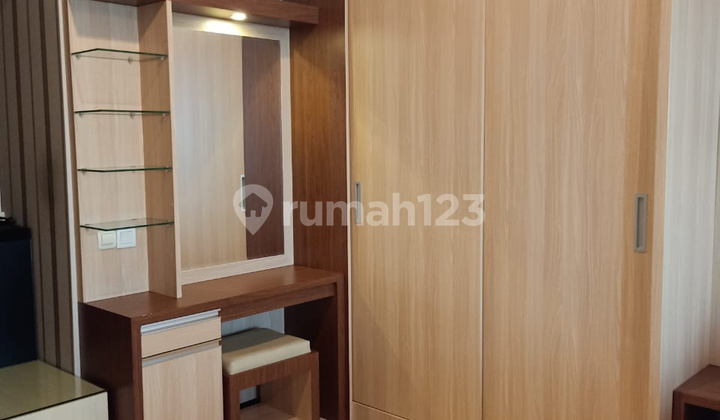 For Rent: Studio Apartment at Kemang Village  
1 Bedroom  
Furnished  
Well-Maintained
