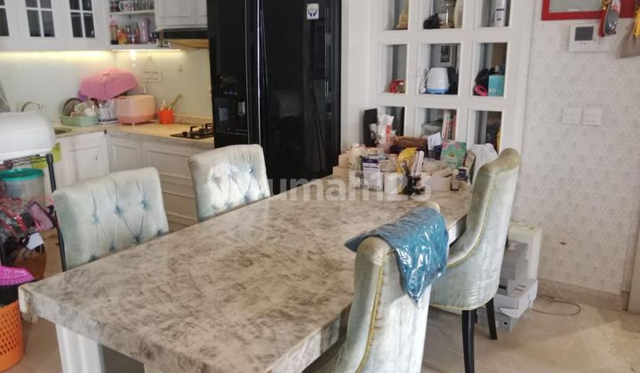 Private Lift Apartemen The Peak Surabaya Pusat 2Br Lantai 57