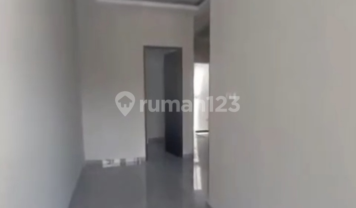 New Ready-to-Occupy House in South Wonorejo, East Surabaya 2