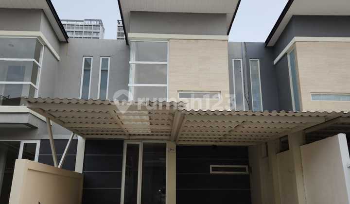 Near Gresik City Government Office For Sale Green Garden House Icon Mall Gresik One Gate System 24-Hour Security