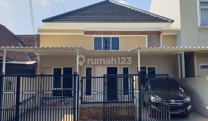 Rumah 1,5 Lantai Sudah Renovasi di Sektor 1D, Gading Serpong 2