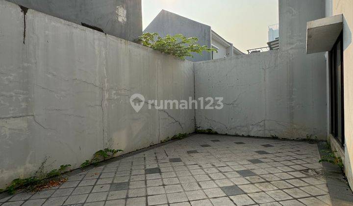 Dijual Rumah Rapi 2 Lantai di Cluster Palmyra Alam Sutera 2