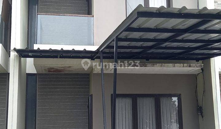 Rumah Bagus Semi Furnished di Pamulang, Tangerang Selatan 1