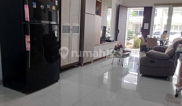 Dijual Rumah di Riviera Puri 8X15 SHM