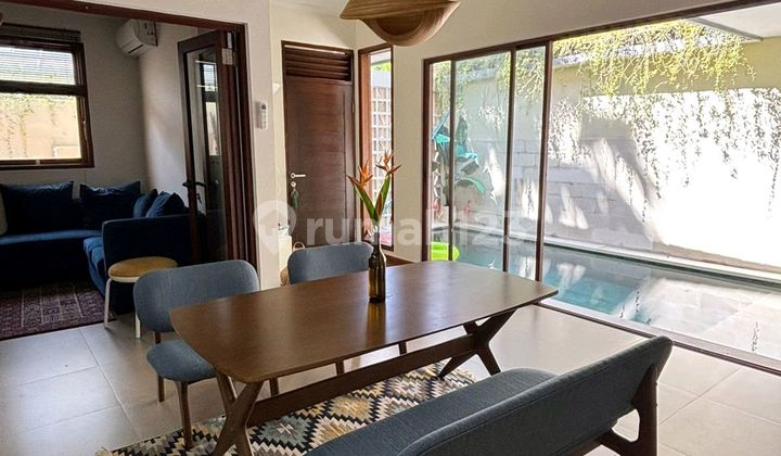 Dijual Villa Cantik Minimalis Dengan Kolam Air Hangat Di Dalam Cluster Elite Jimbaran