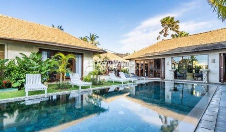 Freehold The luxurious Lifestyle Villa Close To The Beach Seminyak 1