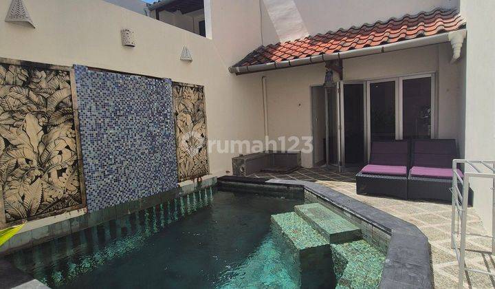 Villa for sale at Villa Complex in Kubu Anyar near to Pantai Kuta 1