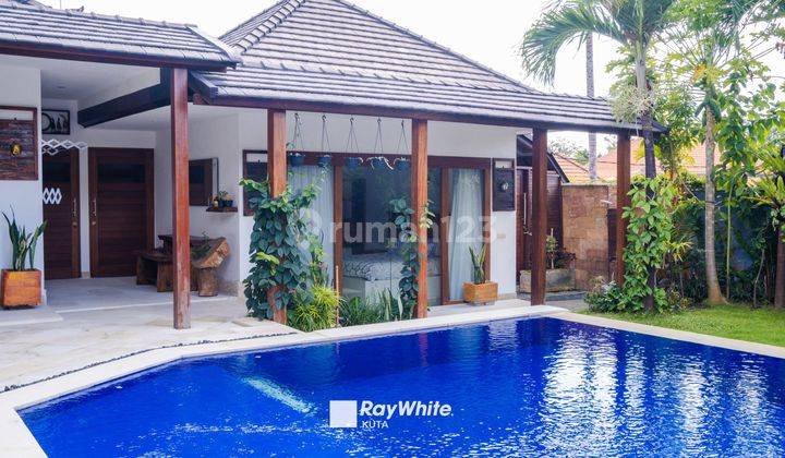 Leasehold Villa in The Center of Kerobokan, Bali  1