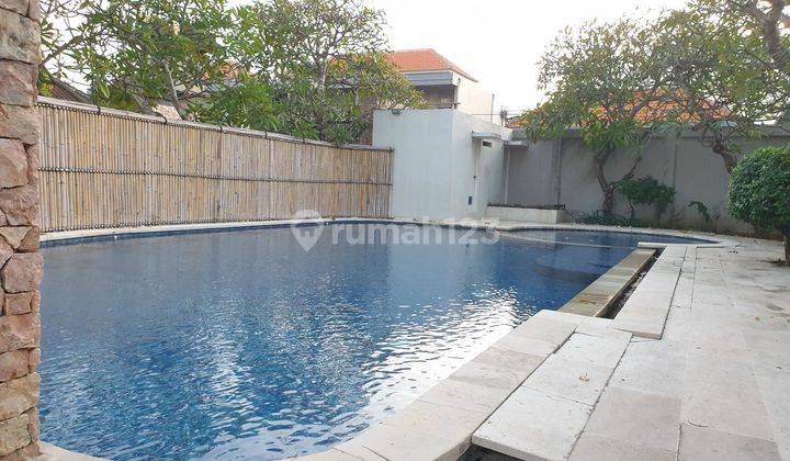 Dijual Rumah 2 Lantai di Sunset Road Bali 1