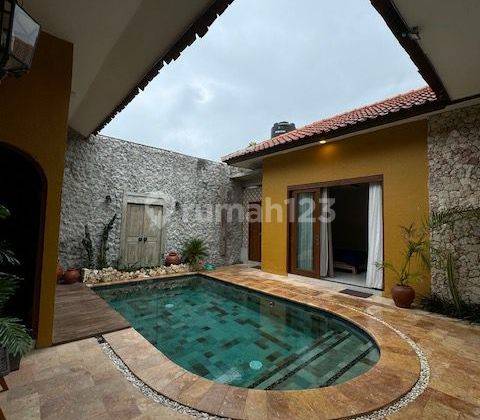 For Sale Villa Close to Side Walk Jimbaran  1