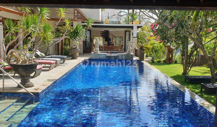 Luxurious Villa For Sale In Uluwatu With View  2