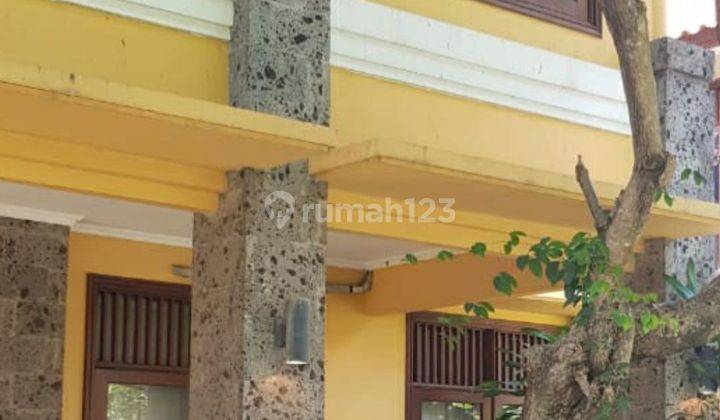 Dijual Rumah Cantik Minimalis 2 Lantai di Kuta 2