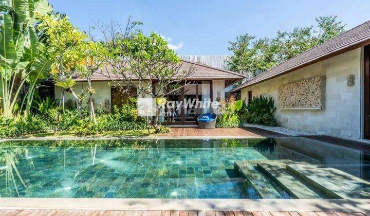 Premium Location Commercial Villa in the Main Road of Seminyak 2