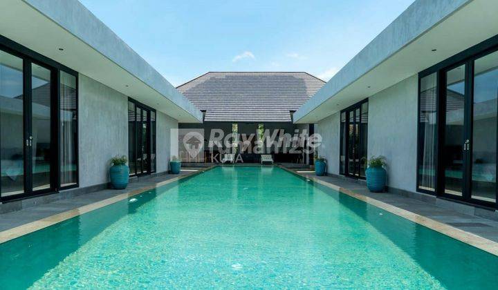 LEASEHOLD ! Luxury Villa Modern Minimalist Close To Seminyak 1