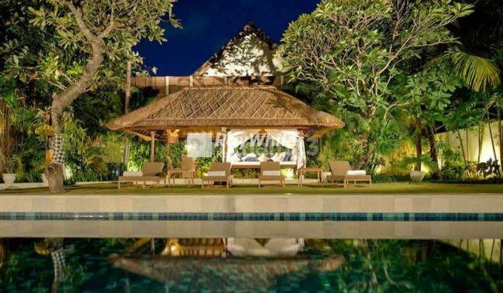 Spacious Villa Located Close To The Beach in Seminyak area  2